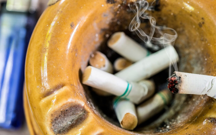 Como as toxinas do tabaco afetam o trato urinário